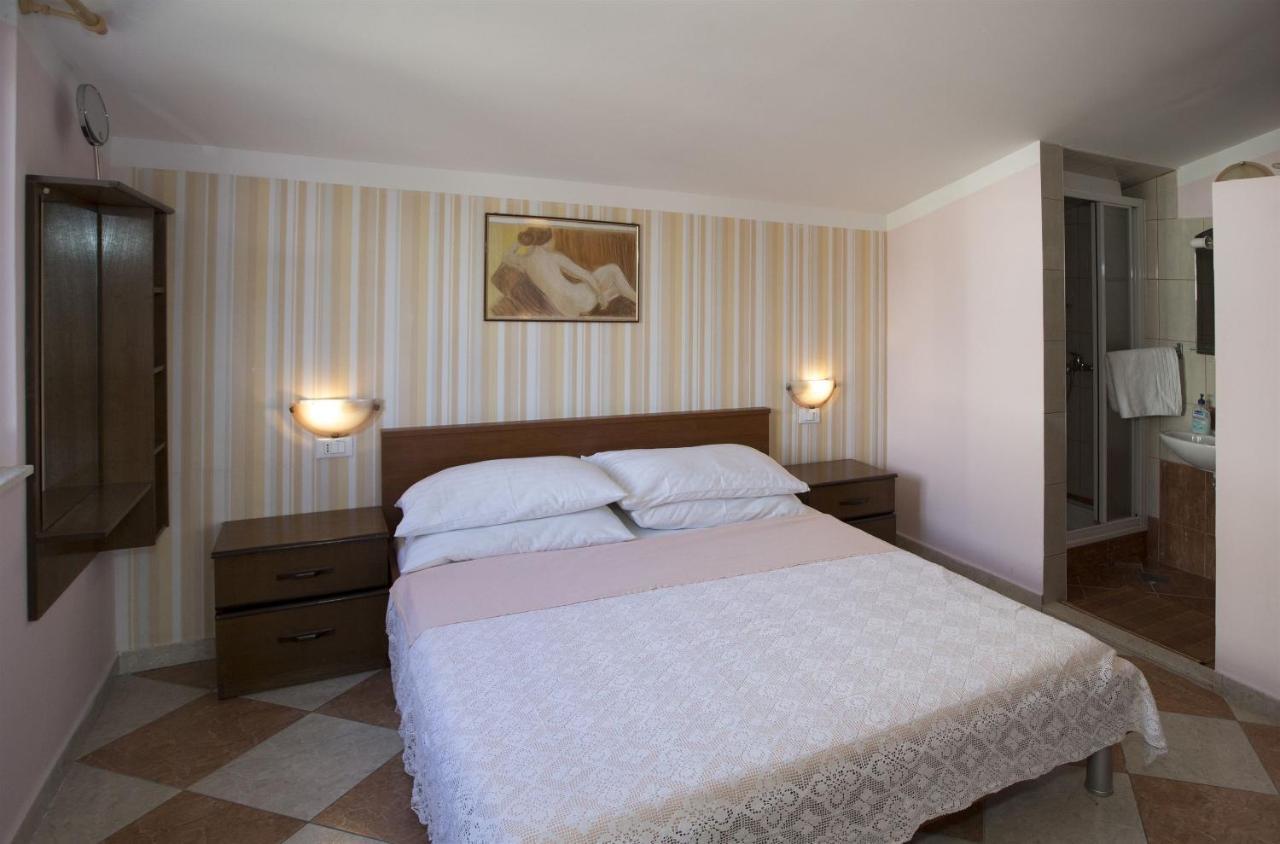 Apartments Gudelj Trogir Zewnętrze zdjęcie