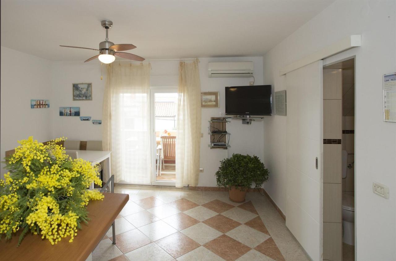 Apartments Gudelj Trogir Zewnętrze zdjęcie